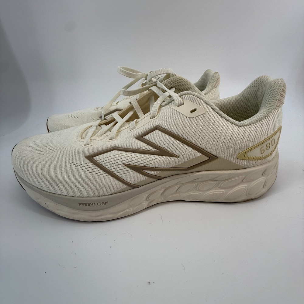 Woman's‎ Sneakers New Balance Fresh Foam W680 CCB Running Shoe Size 11B